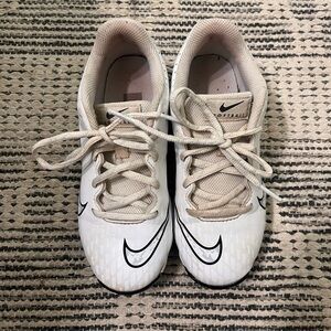 Nike Hyperdiamond 4 Softball Cleats